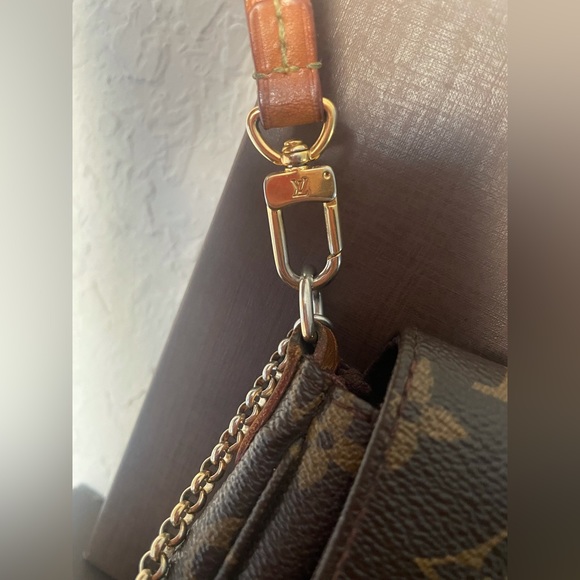 Authentic Louis Vuitton Favorite PM in Monogram good used condition - Picture 4 of 16